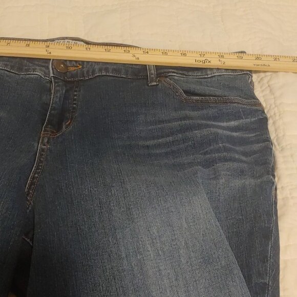 Torrid Jeans Denim We Swear By The Fit Blue Women's Size 18S - Picture 4 of 7